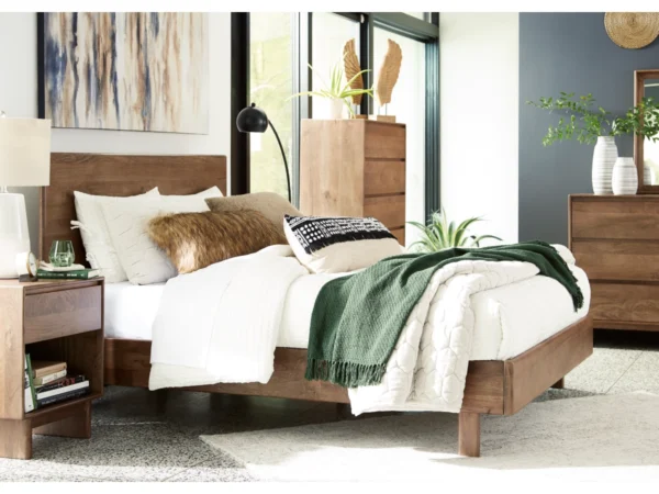 Isanti Queen Panel Bed - Image 5