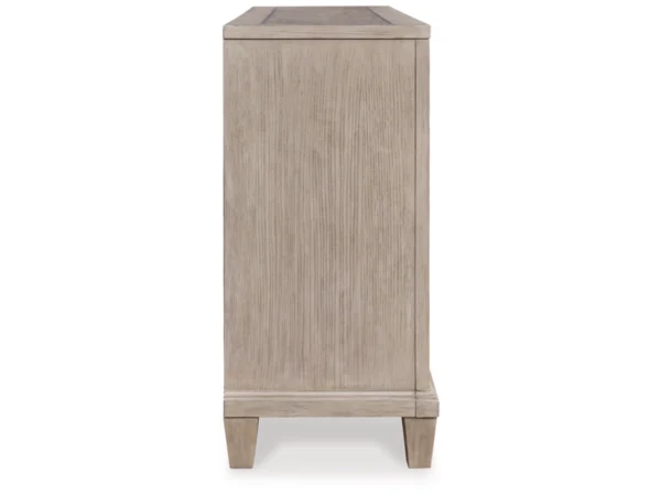 Jorlaina Dining Server - Image 5